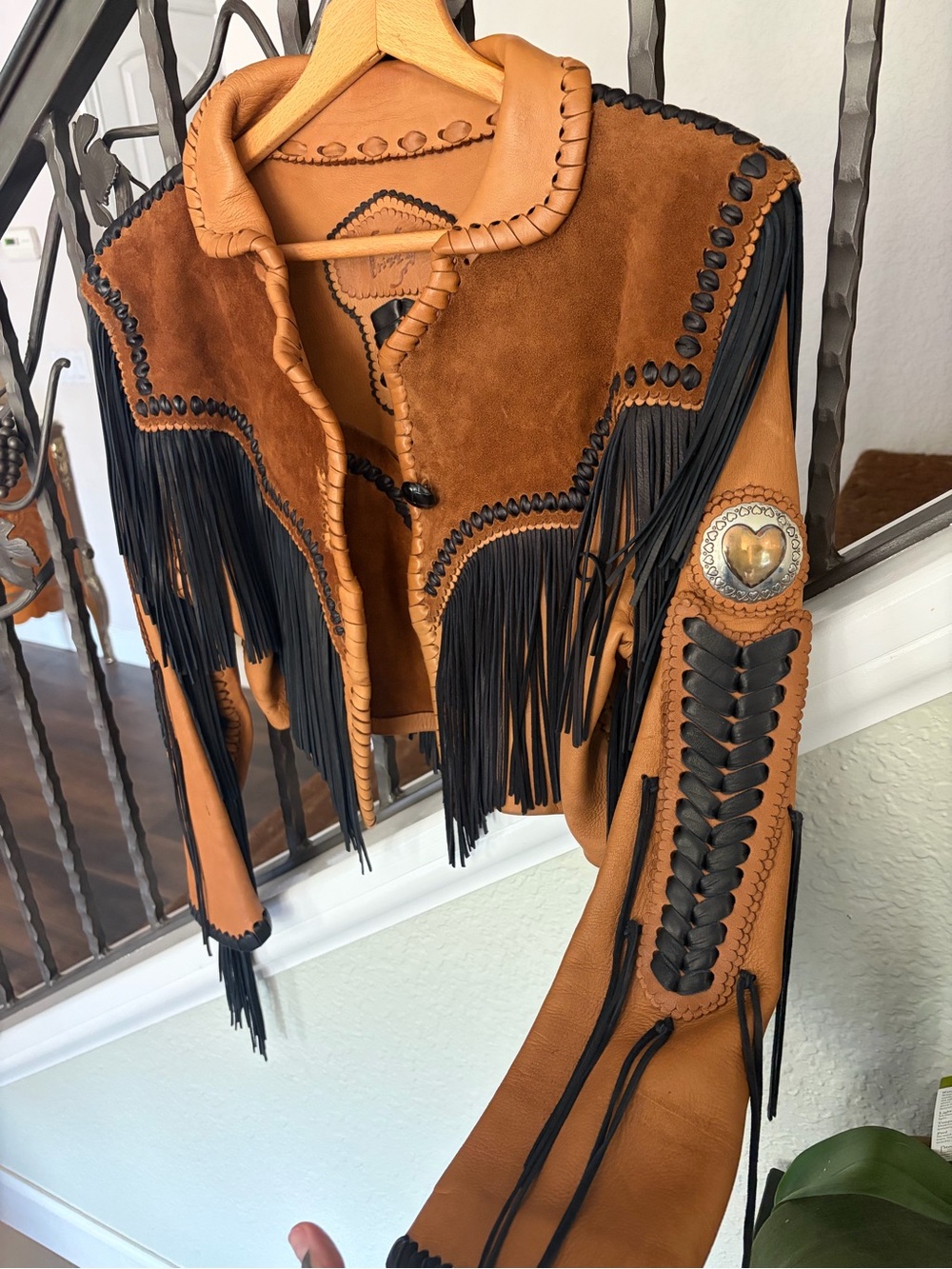 Fort Grizzly Tan Suede with Black Leather Fringe Jacket No. 244 - Picture 3 of 11